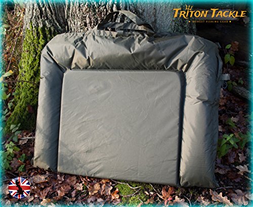 EXTRA PADDED BEANIE UNHOOKING MAT + FISH RETAINING FLAP by TRITON TACKLE - Image 3