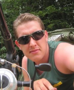 Mens CAMOUFLAGE POLARISED SPORT SUNGLASSES with Interchangeable Polarized & Low Light Lenses. Ideal Fishing, Hunting, Military (Army) Glasses - Image 4